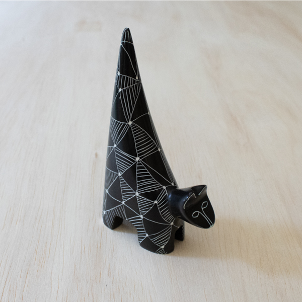 Etched Black Ring Holder Cat - Image 3